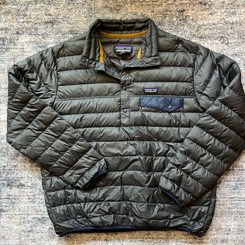 Patagonia half snap down puffer